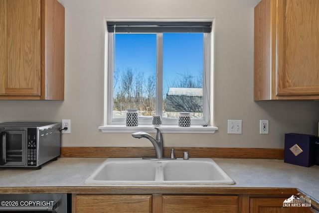 2005 Casey Cusack Loop, Anchorage, AK 99515