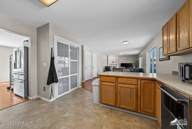 2005 Casey Cusack Loop, Anchorage, AK 99515