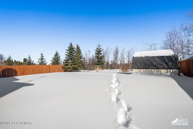 2005 Casey Cusack Loop, Anchorage, AK 99515