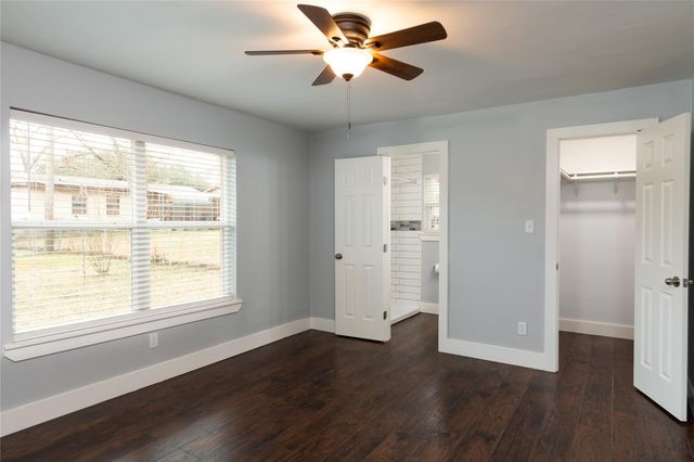 1005 George ST, Taylor, TX 76574