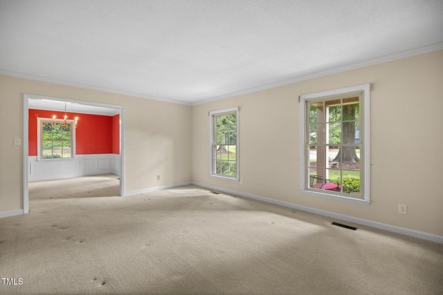 658 Hiawatha Place, Burlington, NC 27217