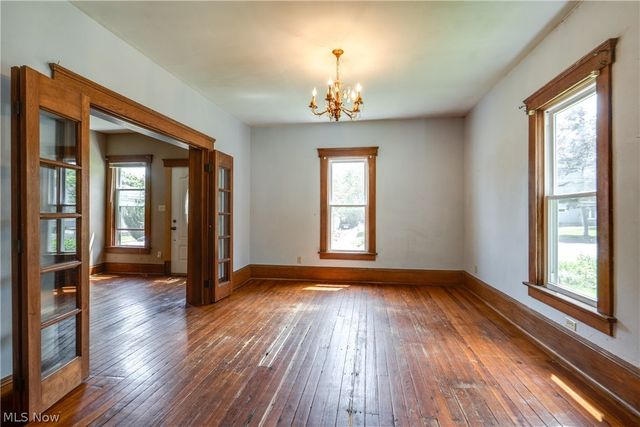 567 Crosby Street, Akron, OH 44302