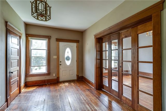 567 Crosby Street, Akron, OH 44302