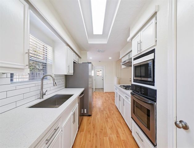 14006 Briarworth Drive, Houston, TX 77077