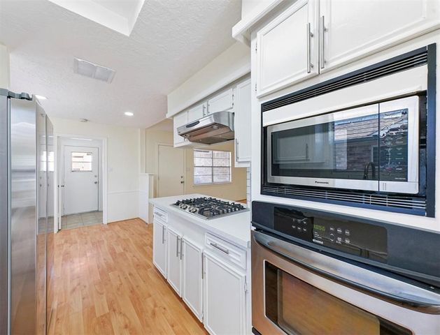 14006 Briarworth Drive, Houston, TX 77077