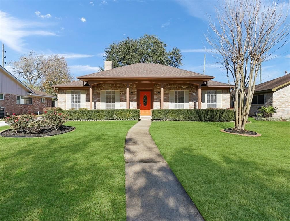 14006 Briarworth Drive, Houston, TX 77077