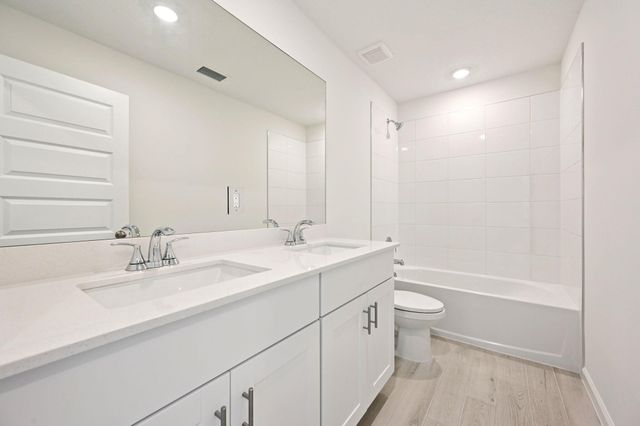 5461 Hampton Park Circle, Vero Beach, FL 32966