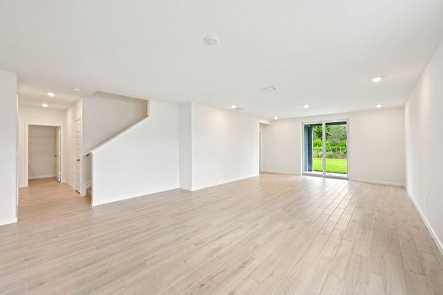 5461 Hampton Park Circle, Vero Beach, FL 32966