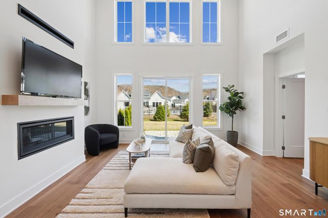 5 Edgewood Way 25, Woodbridge, CT 06525