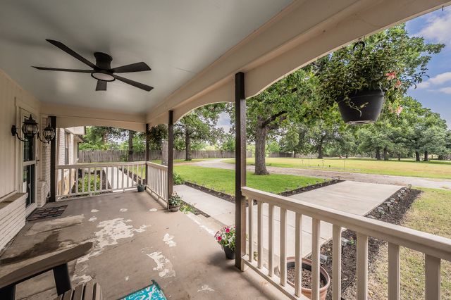 2313 Hickory Creek Road, Denton, TX 76210