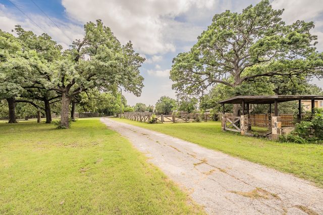 2313 Hickory Creek Road, Denton, TX 76210