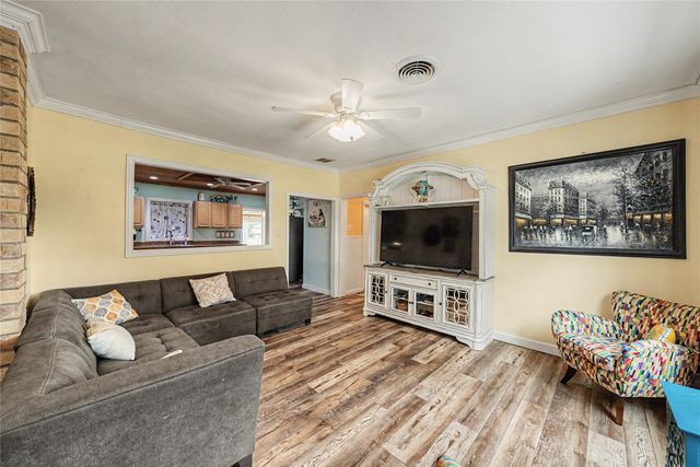 2313 Hickory Creek Road, Denton, TX 76210