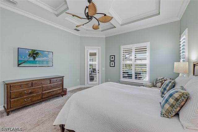 9454 Lagomar CT, Naples, FL 34114