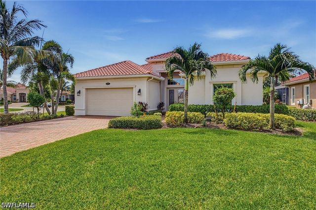 9454 Lagomar CT, Naples, FL 34114