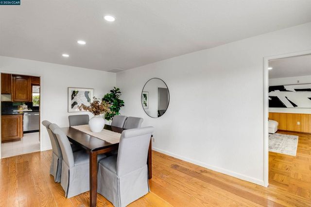 61 Sullivan Dr, Moraga, CA 94556