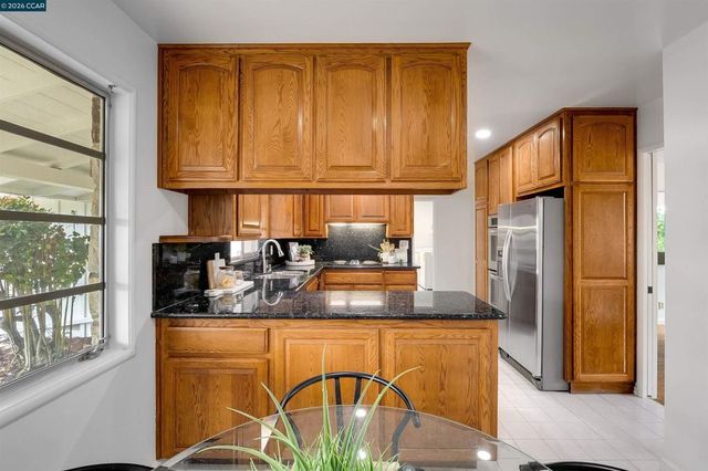 61 Sullivan Dr, Moraga, CA 94556