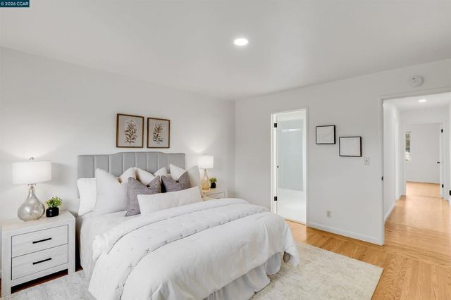 61 Sullivan Dr, Moraga, CA 94556
