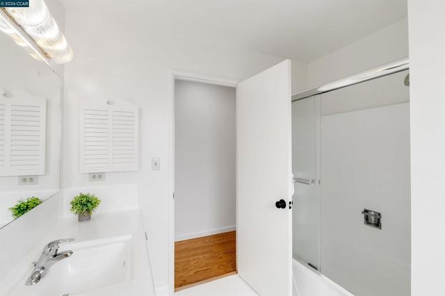61 Sullivan Dr, Moraga, CA 94556