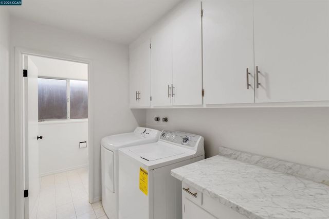 61 Sullivan Dr, Moraga, CA 94556
