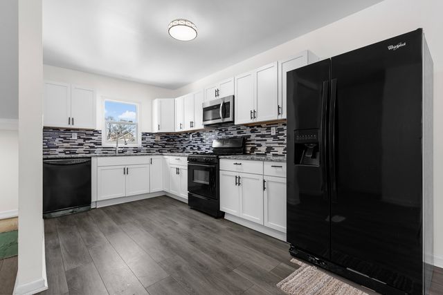 319 Foster Avenue, Rockford, IL 61102