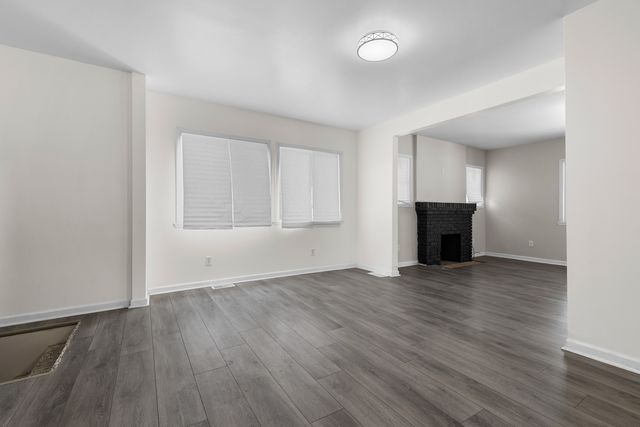 319 Foster Avenue, Rockford, IL 61102