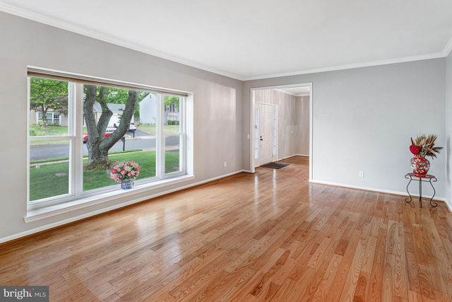 13223 OAK FARM DR, Woodbridge, VA 22192