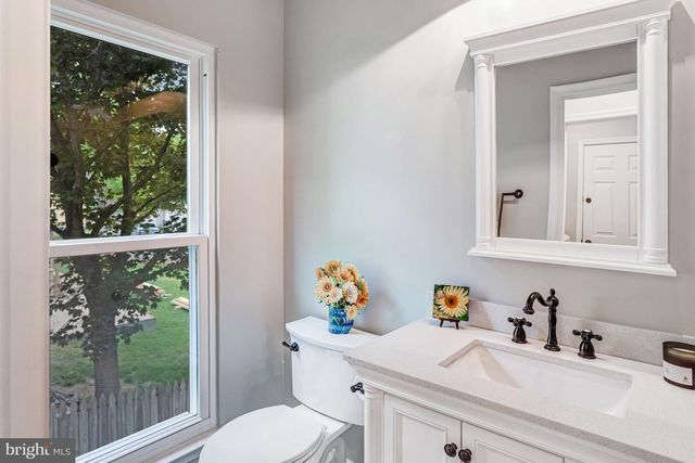 13223 OAK FARM DR, Woodbridge, VA 22192