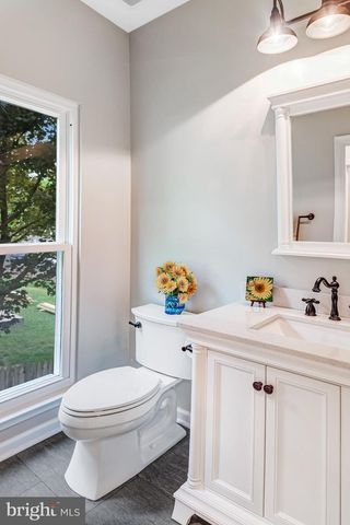 13223 OAK FARM DR, Woodbridge, VA 22192