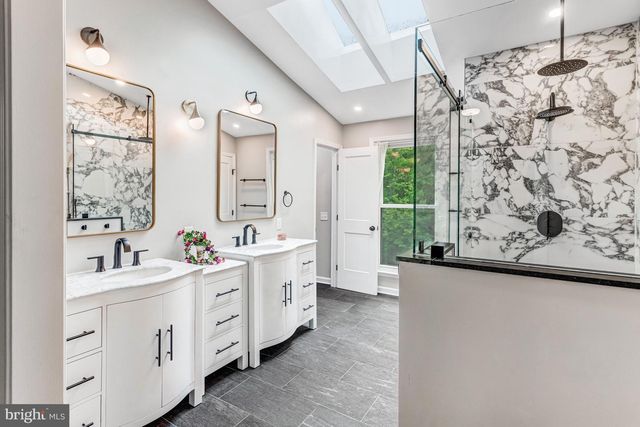 13223 OAK FARM DR, Woodbridge, VA 22192