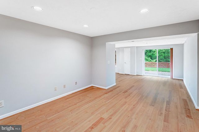 13223 OAK FARM DR, Woodbridge, VA 22192