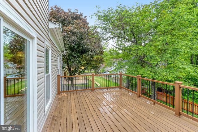 13223 OAK FARM DR, Woodbridge, VA 22192