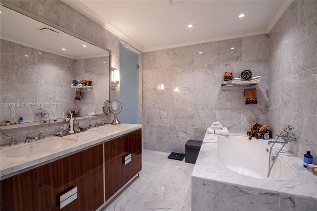 15701 Collins Ave 3102, Sunny Isles Beach, FL 33160