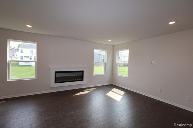 618 Whisperwood Way, Chelsea, MI 48118