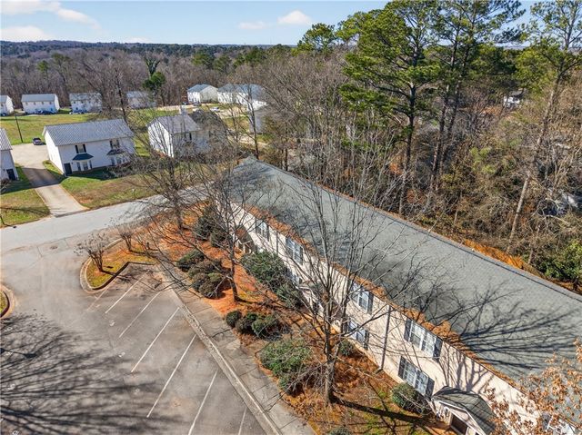 104 Westchester Circle 4, Athens, GA 30606