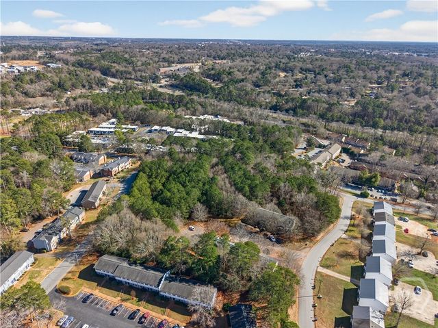 104 Westchester Circle 4, Athens, GA 30606
