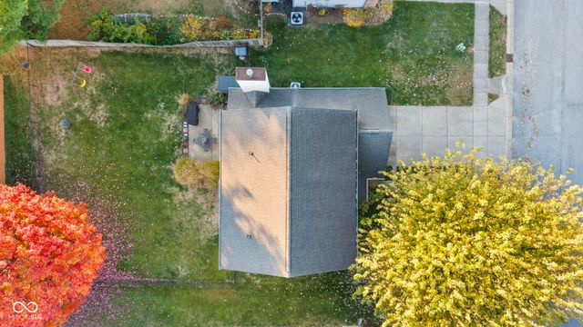 6913 Thousand Oaks Drive, Indianapolis, IN 46214