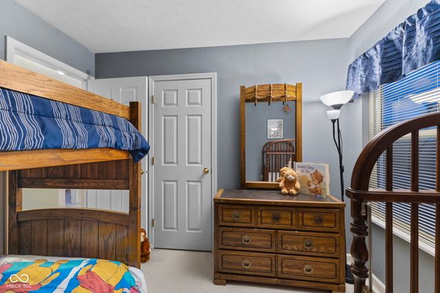 6913 Thousand Oaks Drive, Indianapolis, IN 46214