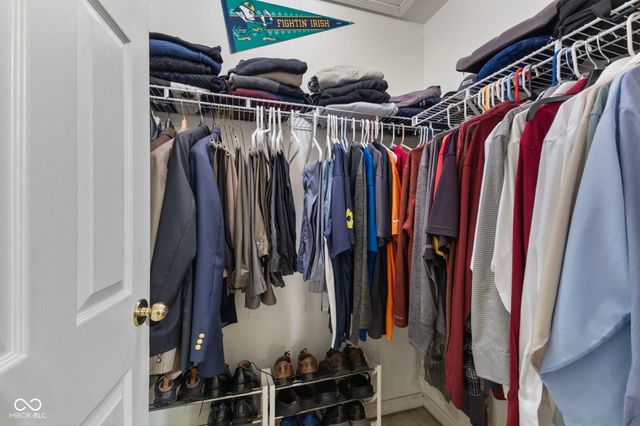 6913 Thousand Oaks Drive, Indianapolis, IN 46214