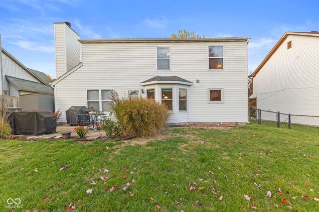 6913 Thousand Oaks Drive, Indianapolis, IN 46214