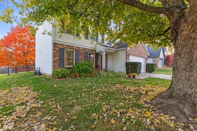 6913 Thousand Oaks Drive, Indianapolis, IN 46214