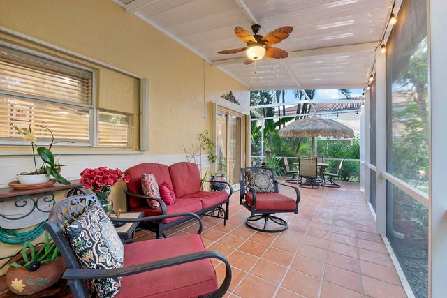 11377 Lakeview Drive 69-u, Coral Springs, FL 33071