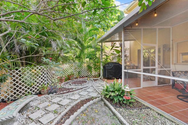 11377 Lakeview Drive 69-u, Coral Springs, FL 33071