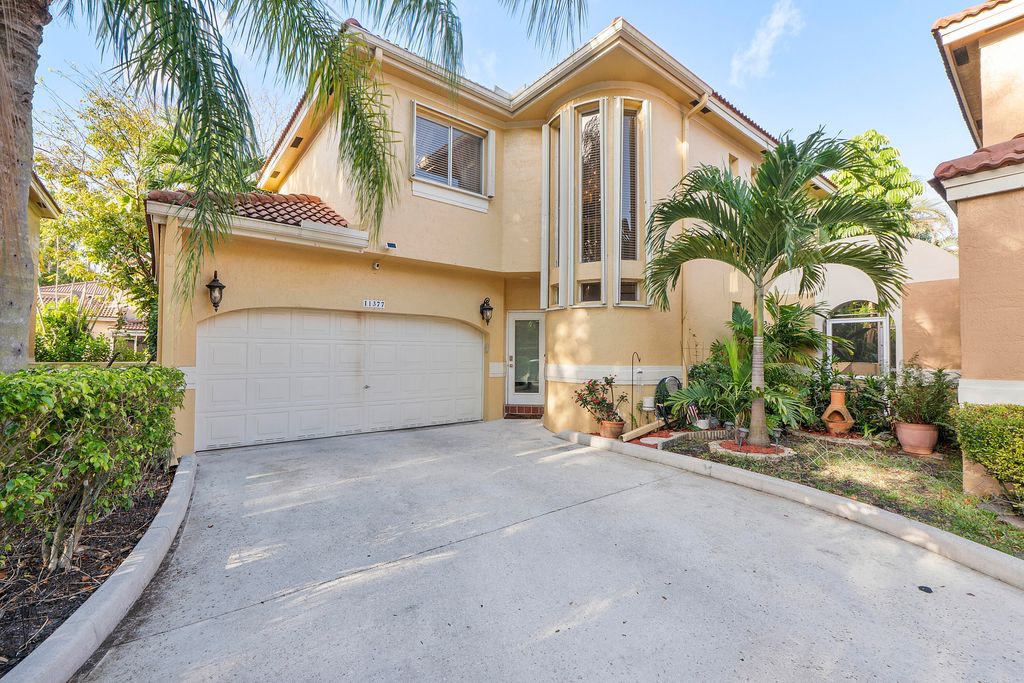 11377 Lakeview Drive 69-u, Coral Springs, FL 33071