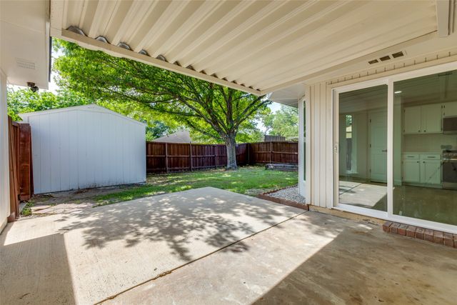 713 Bridgewater Lane, Mesquite, TX 75181