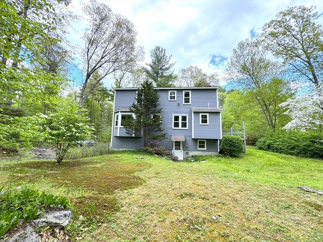107 Douglas Pike, Uxbridge, MA 01569