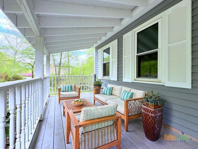 107 Douglas Pike, Uxbridge, MA 01569