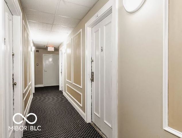 230 E 9th Street APT 304, Indianapolis, IN 46204