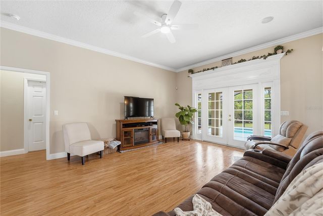 1813 LAKEWOOD DRIVE, St Cloud, FL 34771