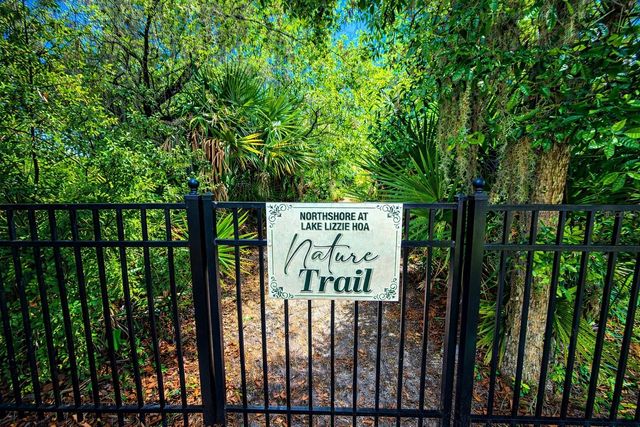 1813 LAKEWOOD DRIVE, St Cloud, FL 34771