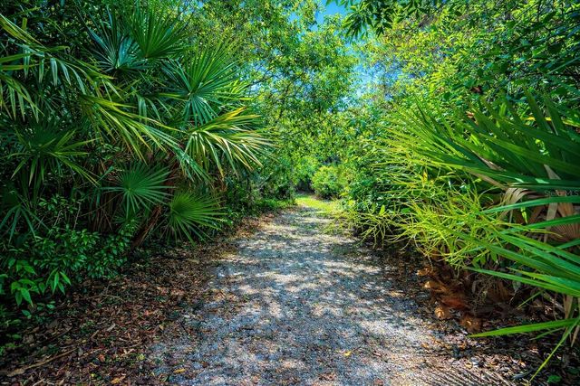 1813 LAKEWOOD DRIVE, St Cloud, FL 34771